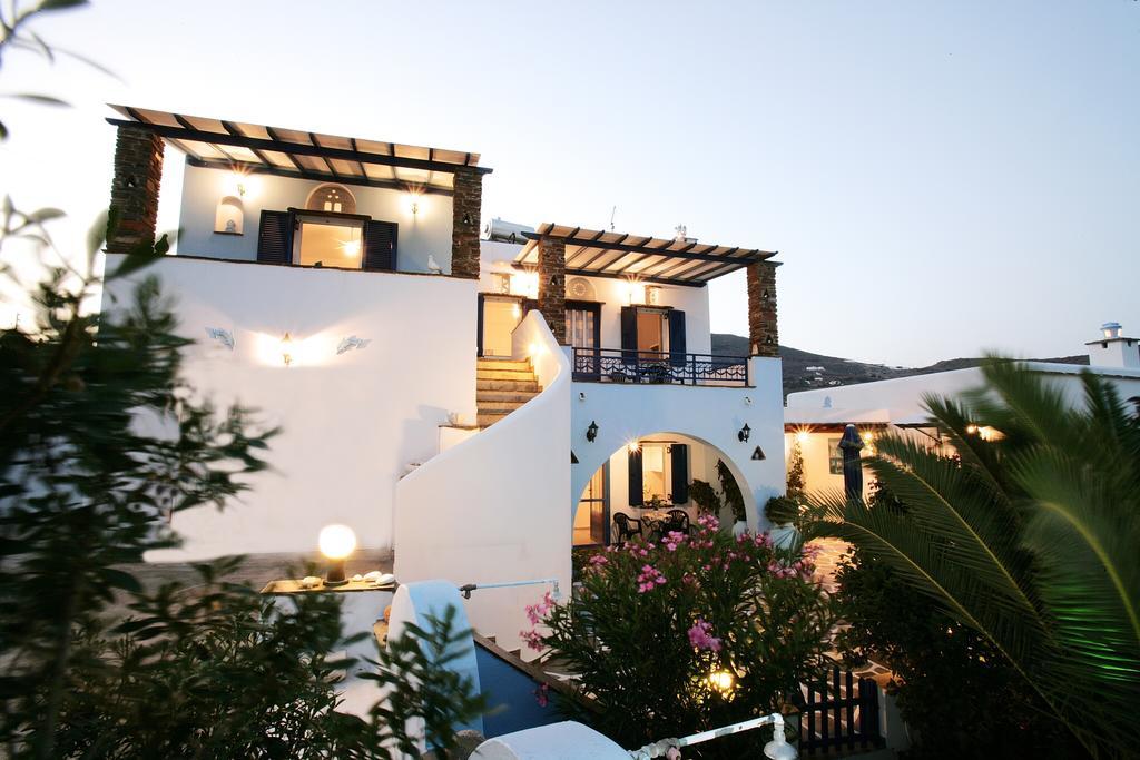 Irini Studios In Tinos Агиос-Иоаннис Экстерьер фото